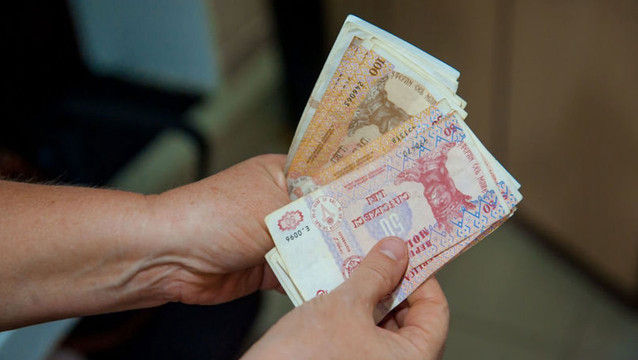 CNAM a transferat zeci de milioane de lei pentru salariile rezidenților