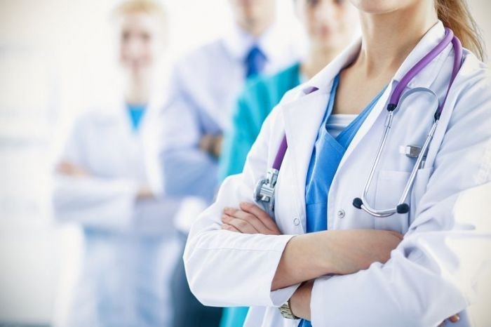 Ministrul Sănătății: Indemnizația pentru tinerii medici va crește la 250.000 de lei