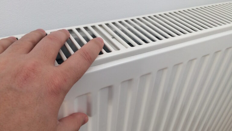 Telecentrul a rămas fără căldură după o avarie. Termoelectrica vine cu precizări