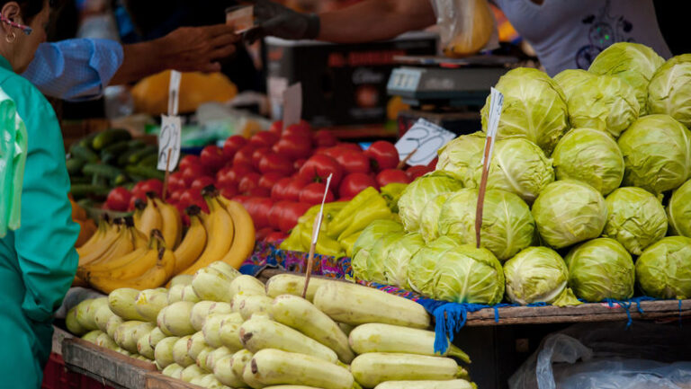 Legume mai scumpe cu 12.2%: Prețurile medii au urcat în ianuarie sub 1%