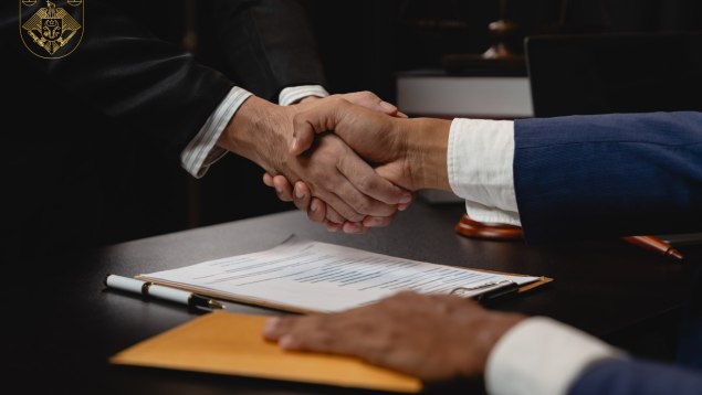 Un instructor auto, trimis după gratii pentru permise de conducere fără examene