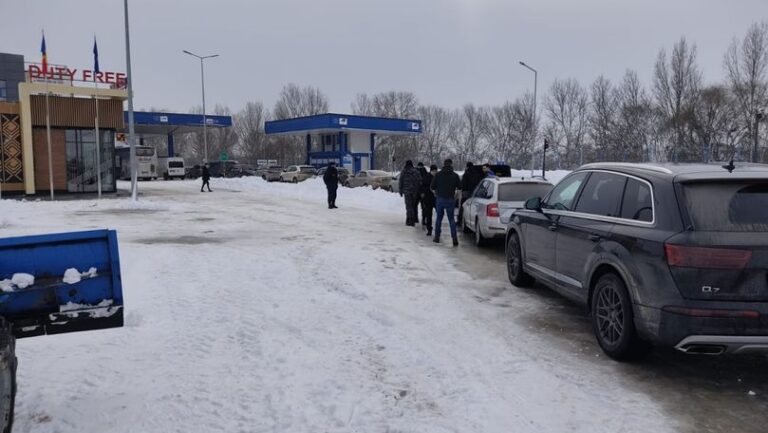 Trafic suspendat prin vămile din sudul țării, la hotar cu Ucraina