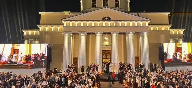 Slujba de Înviere de la Catedrala „Nașterea Domnului” va fi transmisă live și pe ecrane special amenajate