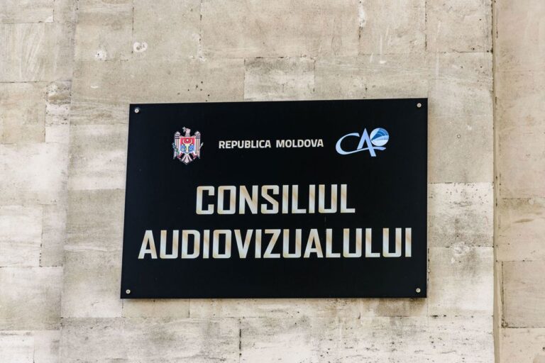 Consiliul audiovizualului câștigă litigiul față de posturile de radio „HIT FM”, „Radio Roks” și „Radio Relax”. Decizia Curții de Apel