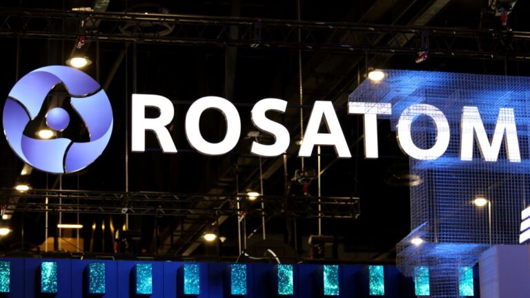 Rosatom, a anunţat joi că va evacua aproape tot personalul de la o instalație nucleară din Iran
