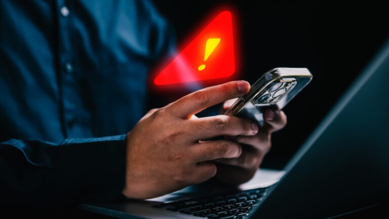 Apeluri și SMS-uri de la persoane care se dau drept polițiști. O nouă schemă cu încălcări rutiere