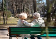 Pensia medie crește, în timp ce numărul beneficiarilor scade ușor