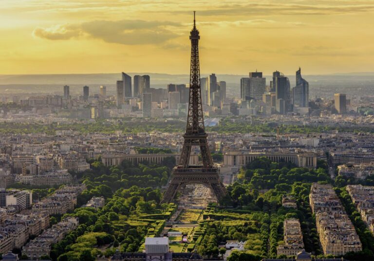 Atenție la buzunare! Orașele unde riști cel mai mult să fii jefuit în vacanță