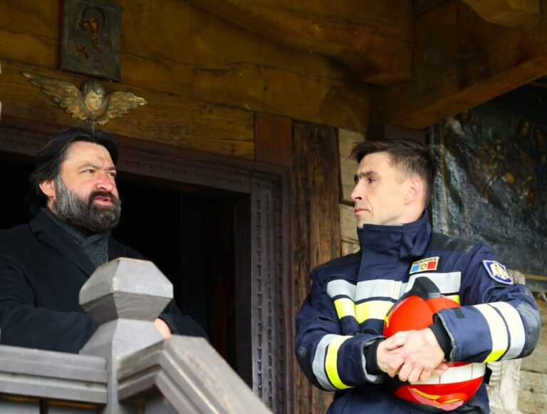 Măsuri de prevenire înainte de Paște: mii de persoane instruite pentru evitarea incendiilor în biserici