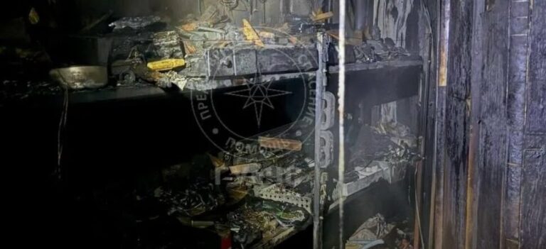 Un garaj distrus complet în urma unui incendiu produs la Tighina