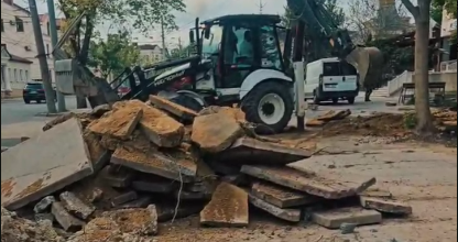 Scuarul de pe strada București intră în reparație. Ce lucrări urmează a fi realizate