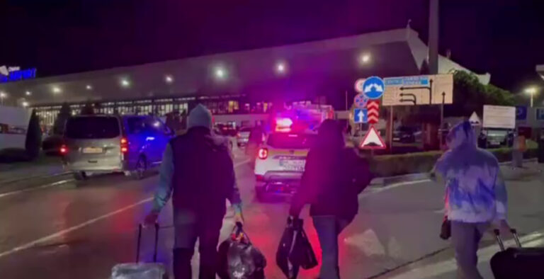 Alertă cu bombă în toiul nopții la Aeroportul Chișinău. O altă alertă spre dimineață