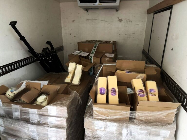 Loturi de produse importate în Moldova, distruse de ANSA. Acestea puneau în pericol sănătatea