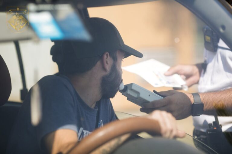 Pușcărie pentru un șofer din Ocnița care a refuzat testarea alcooscopică. Procuratura la condamnat la închisoare