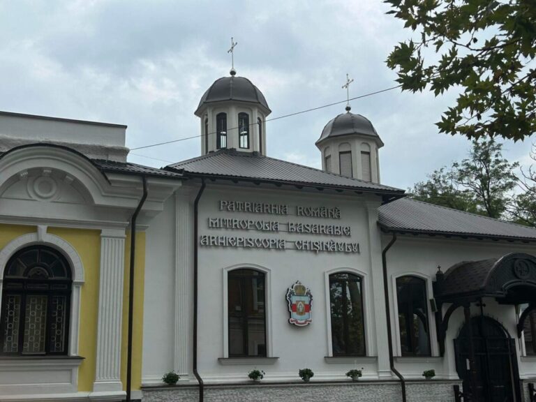 După scandalul de proporții de la Mitropolia Basarabiei, sinodul a desemnat doi candidați la Arhiepiscopia Chișinăului