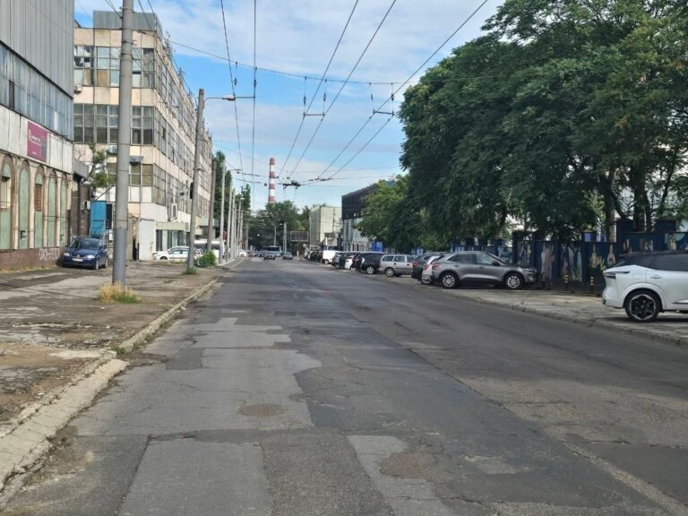 Restricții de circulație în centrul Chișinăului. O importantă arteră intră în reparație