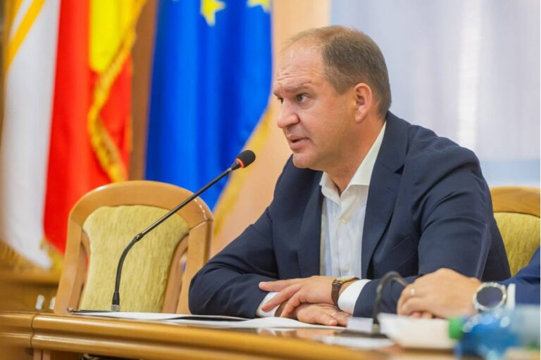 Ion Ceban se află la Londra: Proiecte de infrastructură rutieră și pe construcția unor noi școli pentru copii
