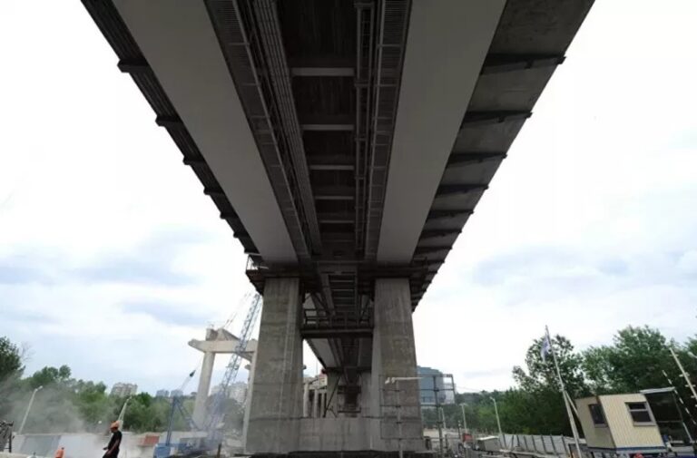 Podul de la granița dintre regiunea Vinnița din Ucraina și Republica Moldova este în construcție