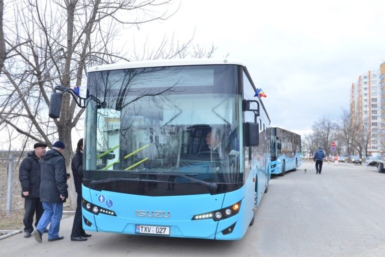 Traficul rutier pe șos. Muncești este suspendat integral. Transportul public circulă după un nou itinerar