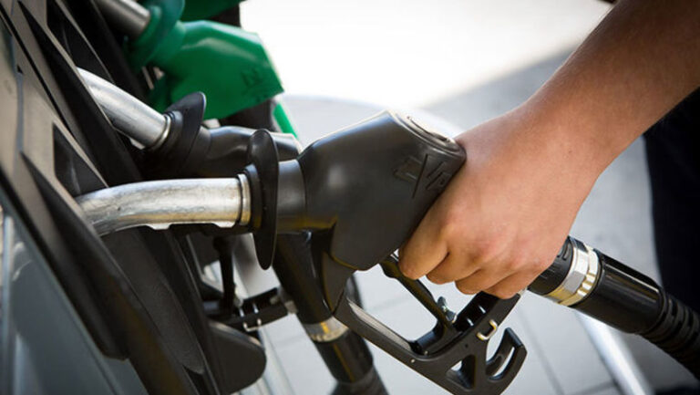 Carburanții devin tot mai scumpi. Noi prețuri la benzină și motorină pentru miercuri, 26 august