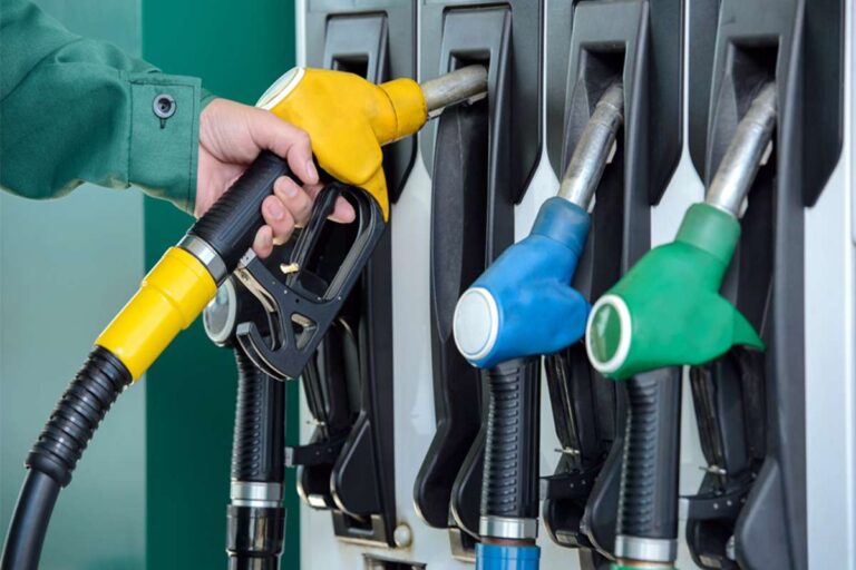 După săptămâni de scumpiri, motorina se ieftinește. Noi prețuri la carburanți pentru următoarele 2 zile