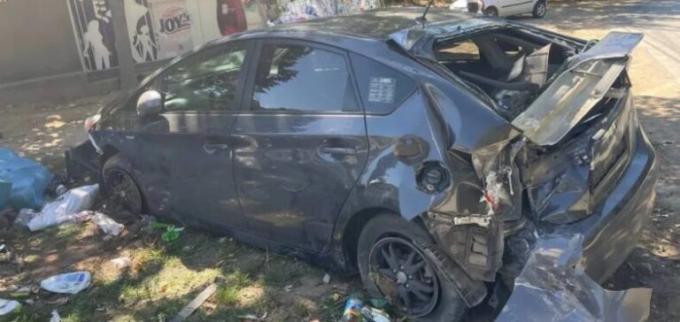 Un tânăr beat criță și fără permis ar fi furat o mașină și creat un accident rutier în Cojușna. Ce concentrație de alcool a fost depistată