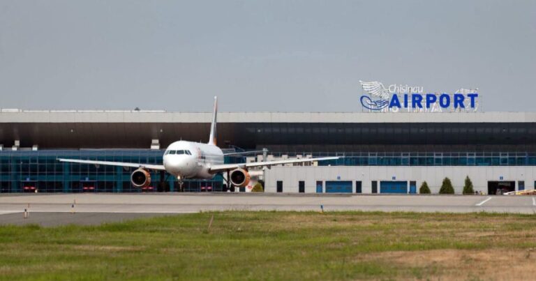 De astăzi au intrat în vigoare restricțiile la Aeroportul Internațional Chișinău. Măsurile speciale vor fi valabile patru zile