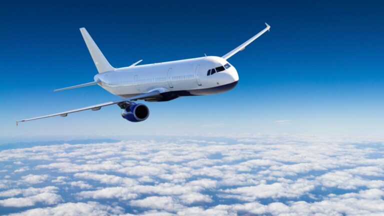 O companie aeriană lansează cursă directă din Chișinău spre Lisabona. Zboruri de două ori pe săptămână