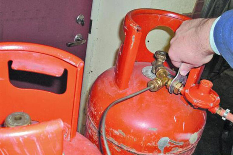 Explozie în satul Tomai din UTA Găgăuzia. Două persoane au ajuns la spital