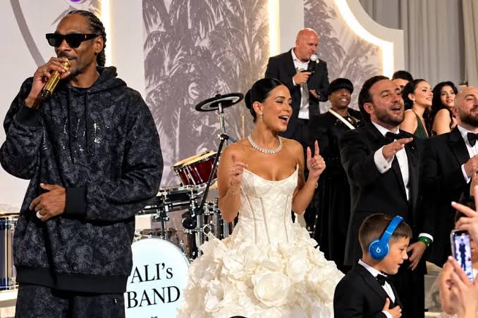 (video) Snoop Dogg a cântat la o nuntă armenească, iar imaginile s-au răspândit în toată lumea