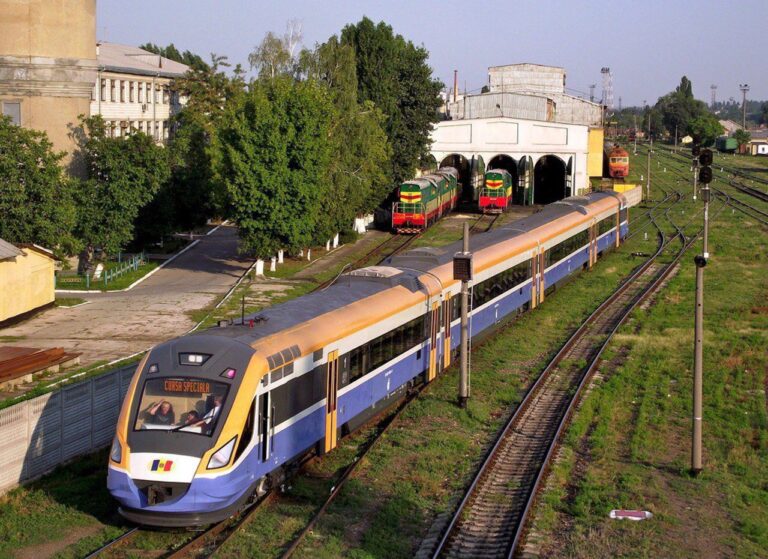 Infrastructura feroviară din sudul Moldovei intră în reparație capitală