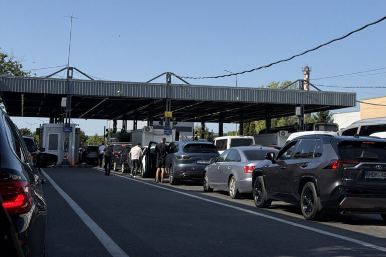 Trafic îngreunat la vama Giurgiulești-Galați! Probleme tehnice și posibile întârzieri