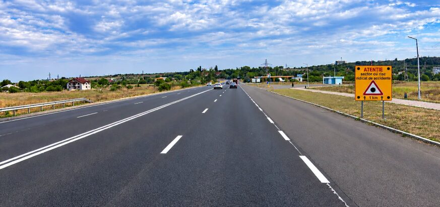 Cele cinci sectoare de drum extrem de periculoase din raioanele Ștefan Vodă, Orhei și Hâncești vor fi reabilitate