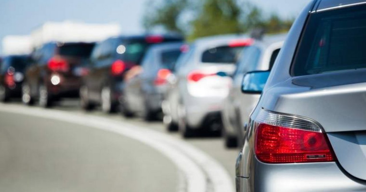 Noi reguli propuse pentru siguranța rutieră: oglinzi speciale la camioane și cerințe suplimentare pentru transportul copiilor