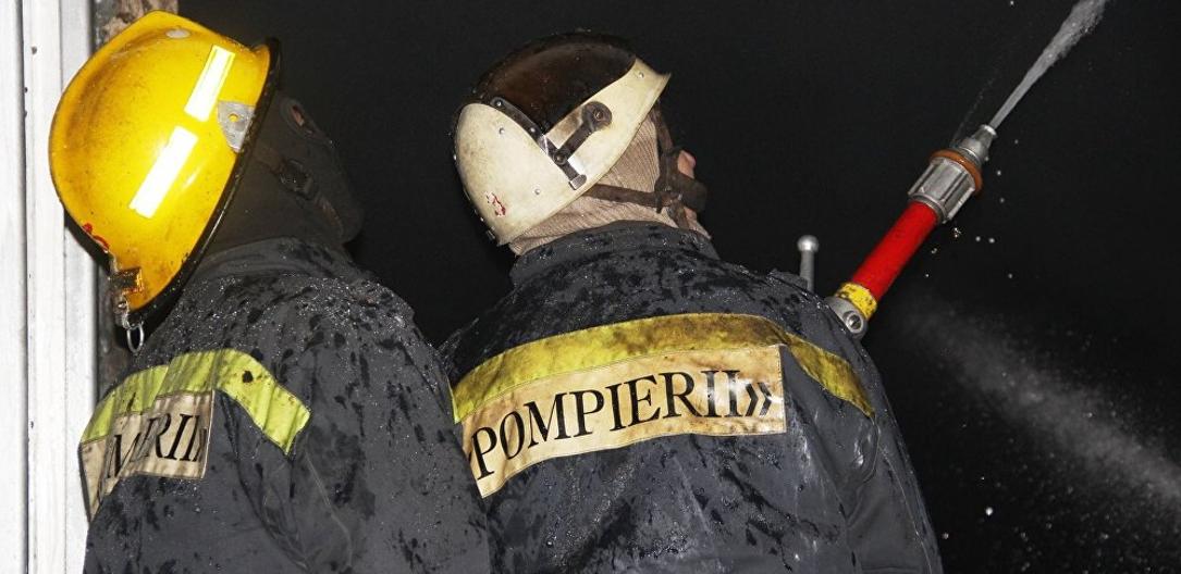 Un pensionar a fost salvat contracronometru de pompieri. Salvatorii au fost sesizați de soție
