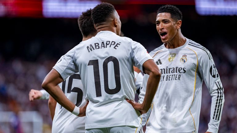 Meci de foc pe Camp Nou. Primul El Clasico din acest sezon a fost câștigat de „Los Blancos”