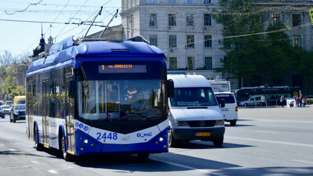 Circulația rutieră în centrul Capitalei va fi restricționată în perioada 13–15 octombrie. Străzi închise și transport public cu itinerare modificate